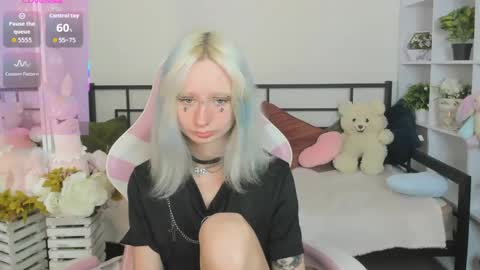 Katia  online show from May 4, 5:25 am
