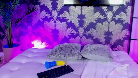 Karen Villas online show from January 31, 9:16 pm