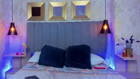 Karen Villas online show from February 3, 10:32 pm