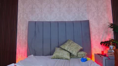 Karen Villas online show from February 22, 2:17 am