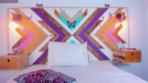 Snapshot of katia_wilsonn chatting on October 21, 7:47 pm Katia online show from October 21, 7:47 pm