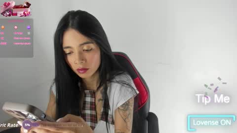 Snapshot of katialips_ chatting on October 23, 9:35 pm Katia online show from October 23, 9:35 pm