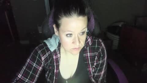 Snapshot of katie227 chatting on January 22, 5:59 am Katie online show from January 22, 5:59 am