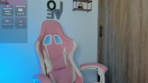 Katie online show from October 29, 6:42 pm