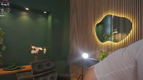 Katie online show from August 4, 8:06 am