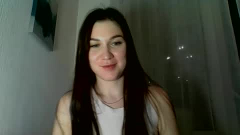 katie_foxi online show from December 22, 7:44 pm