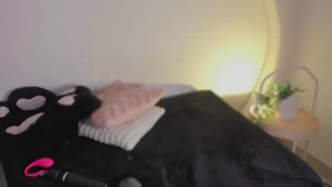 Snapshot of katiepeach_ chatting on June 10, 12:04 pm Katy IGPeach kat666 online show from June 10, 12:04 pm