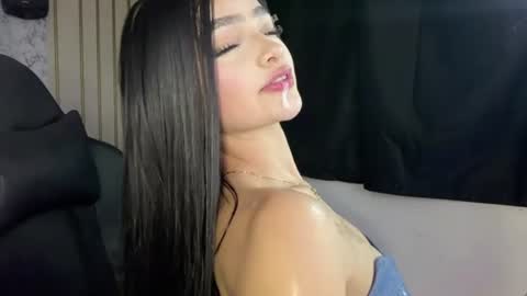 Snapshot of katleen_v chatting on June 26, 3:55 am Katleen. online show from June 26, 3:55 am