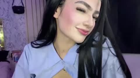 Snapshot of katleen_v chatting on July 1, 12:23 am Katleen. online show from July 1, 12:23 am