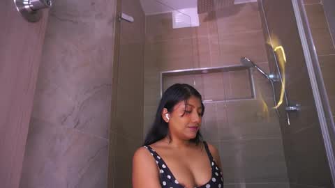 Snapshot of katnees_correa chatting on February 16, 6:42 am Follow me on instagram and twitter as correaktnees online show from February 16, 6:42 am