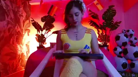 Katniss online show from June 18, 6:24 am