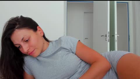 Snapshot of katrin_fit chatting on March 25, 4:13 pm Katrin online show from March 25, 4:13 pm