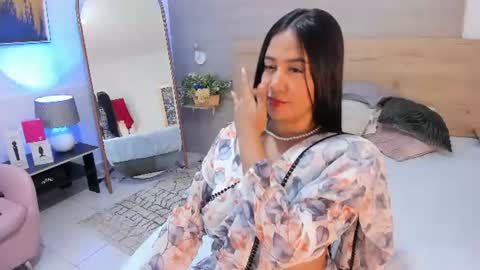 Snapshot of katrina_baurii chatting on July 10, 12:52 pm katrina online show from July 10, 12:52 pm
