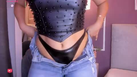 Snapshot of katrina_kaif_x chatting on July 9, 7:51 pm Keyla online show from July 9, 7:51 pm