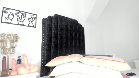 katrina moore online show from February 13, 2:20 pm