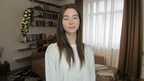 Kate Aurora online show from February 23, 9:39 am