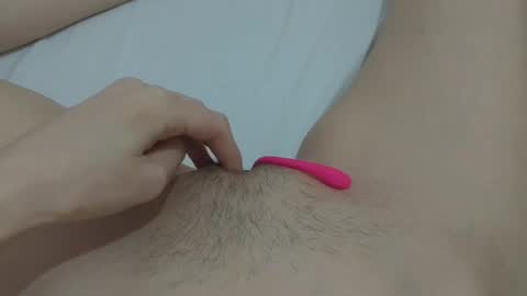 Snapshot of katrinna_arinna chatting on January 9, 12:03 am katrina dont forget to give me thumbs up online show from January 9, 12:03 am