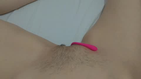 Snapshot of katrinna_arinna chatting on January 10, 3:06 pm katrina dont forget to give me thumbs up online show from January 10, 3:06 pm