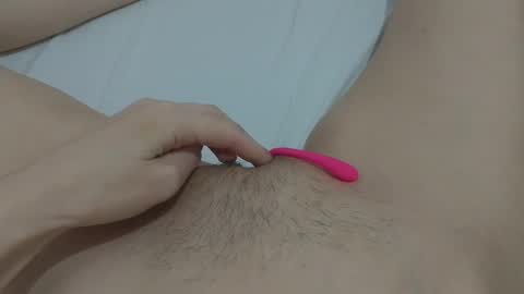 Snapshot of katrinna_arinna chatting on January 13, 6:16 am katrina dont forget to give me thumbs up online show from January 13, 6:16 am