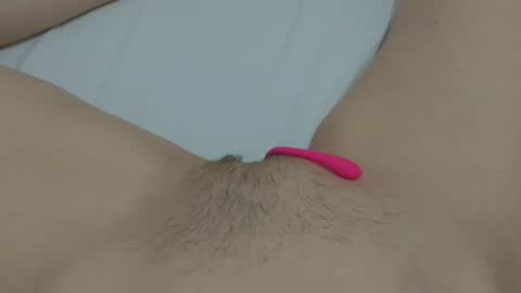 Snapshot of katrinna_arinna chatting on January 14, 1:17 pm katrina dont forget to give me thumbs up online show from January 14, 1:17 pm