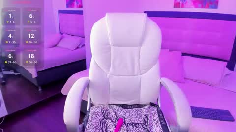 katte_adams online show from December 5, 2:25 pm