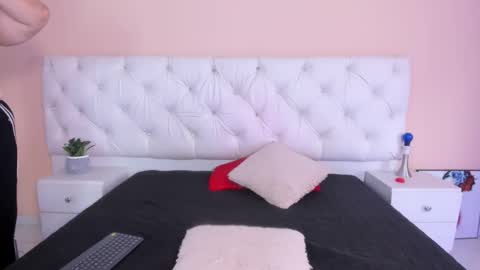 Katte online show from November 25, 1:22 pm