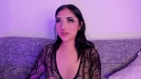 Snapshot of kattengel_ chatting on June 12, 12:31 am Kat online show from June 12, 12:31 am