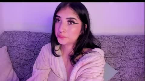 Kat  online show from July 1, 1:07 am