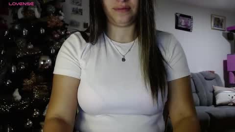 Snapshot of kattie_love chatting on January 14, 1:26 am kattie online show from January 14, 1:26 am