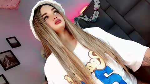 Snapshot of kattie_sweet_ chatting on September 29, 10:25 pm kattie_sweet_ online show from September 29, 10:25 pm