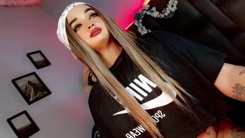 Snapshot of kattie_sweet_ chatting on October 2, 10:39 pm kattie_sweet_ online show from October 2, 10:39 pm