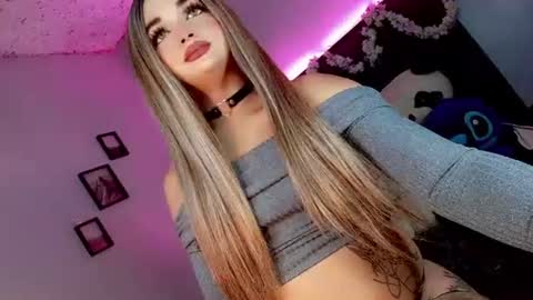 Snapshot of kattie_sweet_ chatting on October 31, 11:39 pm kattie_sweet_ online show from October 31, 11:39 pm