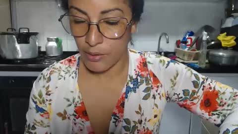 Snapshot of kattleyagray chatting on January 8, 8:22 pm KattleyaGrey online show from January 8, 8:22 pm