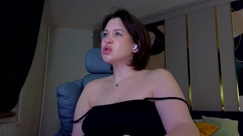 Goddess Katy            VACATION  online show from December 15, 1:10 am