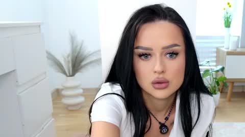 Katty Perry online show from May 2, 2:11 pm