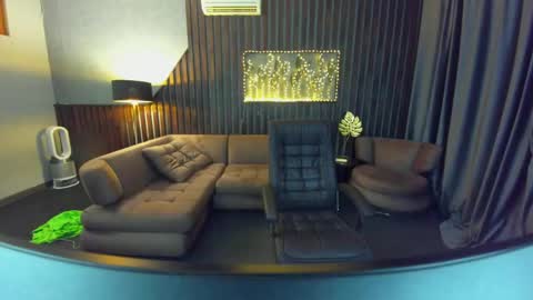 Snapshot of katty_rose8 chatting on May 22, 5:36 am Katty online show from May 22, 5:36 am