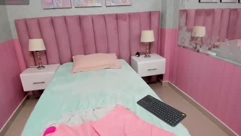 katty online show from February 21, 12:06 pm