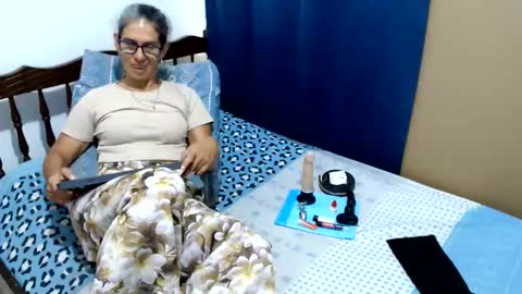 Snapshot of kattydirty144 chatting on June 9, 4:18 pm angel online show from June 9, 4:18 pm