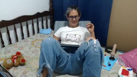 Snapshot of kattydirty144 chatting on July 9, 10:14 pm angel online show from July 9, 10:14 pm