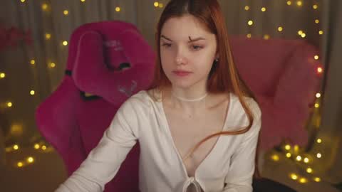 Katy      -    online show from December 2, 5:15 am