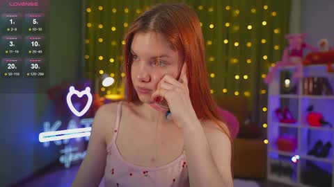 Katy      -    online show from December 5, 5:05 am