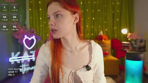 Snapshot of katy_ethereal chatting on June 1, 9:16 pm Katy - online show from June 1, 9:16 pm