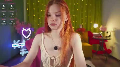 Snapshot of katy_ethereal chatting on June 17, 2:47 am Katy - online show from June 17, 2:47 am