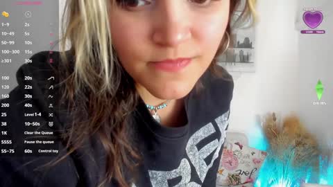 Katy online show from December 13, 7:21 pm