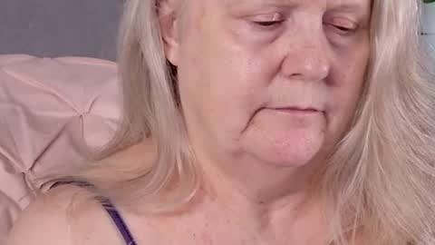 Snapshot of katy_nicole chatting on July 13, 7:05 pm katy_nicole online show from July 13, 7:05 pm