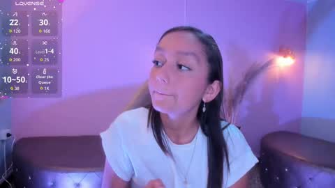 Snapshot of katy_sweet19 chatting on October 2, 6:59 pm Katy online show from October 2, 6:59 pm