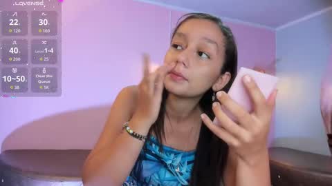 Snapshot of katy_sweet19 chatting on October 5, 11:19 am Katy online show from October 5, 11:19 am