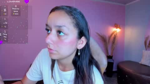 Snapshot of katy_sweet19 chatting on November 8, 6:18 pm Katy online show from November 8, 6:18 pm