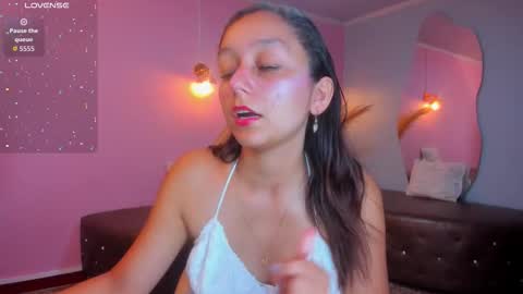 Snapshot of katy_sweet19 chatting on November 21, 7:34 pm Katy online show from November 21, 7:34 pm