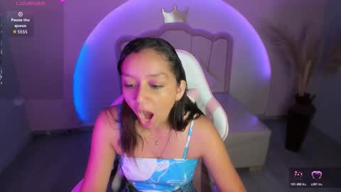 Snapshot of katy_sweet19 chatting on December 14, 10:42 am Katy online show from December 14, 10:42 am